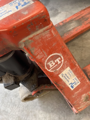 1060920-4 Pallet puller