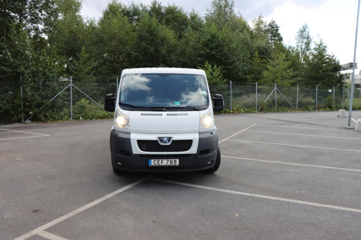 1081217-9 Peugeot Boxer Van 333 2.2 HDi - 2013