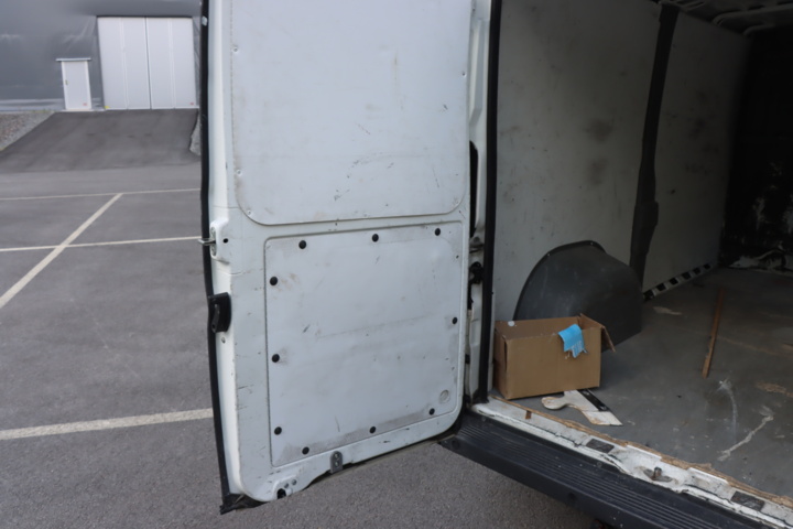 1081217-18 Peugeot Boxer Van 333 2.2 HDi - 2013