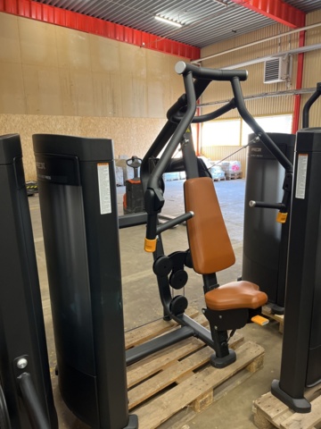 1049359-3 Converging Chest Press Precor, RSL 0414, 1pc