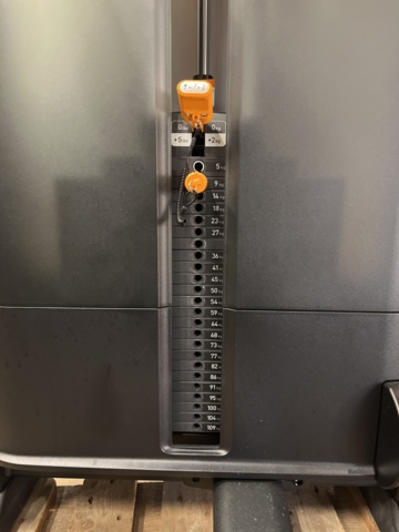 1049359-9 Converging Chest Press Precor, RSL 0414, 1pc