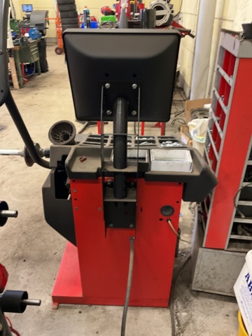 1061470-12 Balanseringsmaskin Rema Tiptop