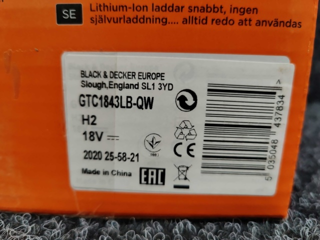 1081261-4 Häcksax Black & Decker GTC1843LB-QW