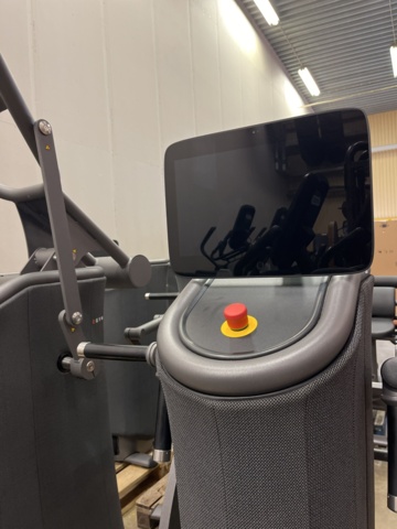 1049365-15 eGym 8 VISION strength units 8 pcs