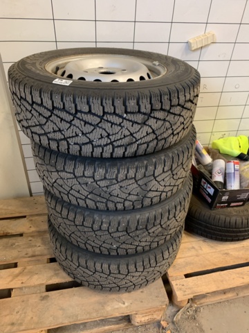 993108-1 Studded winter tires Nokian Hakkapeliitta C3 215/65R16C