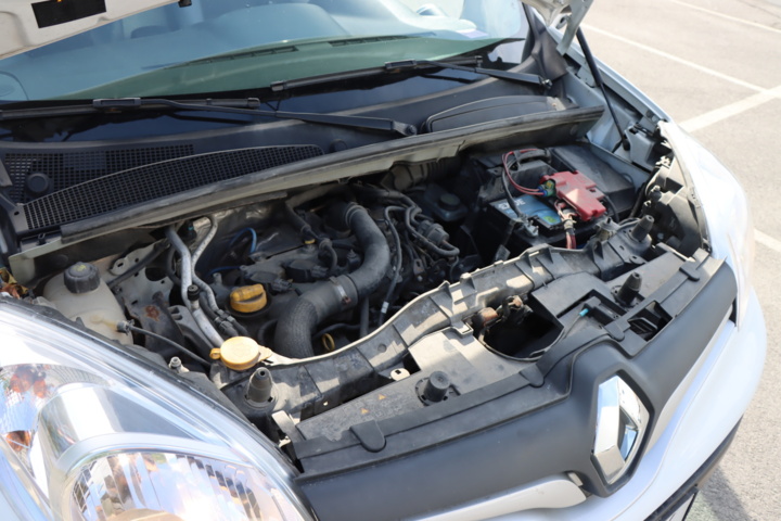 1081219-27 Renault Kangoo Express 1.2 TCe - 2018