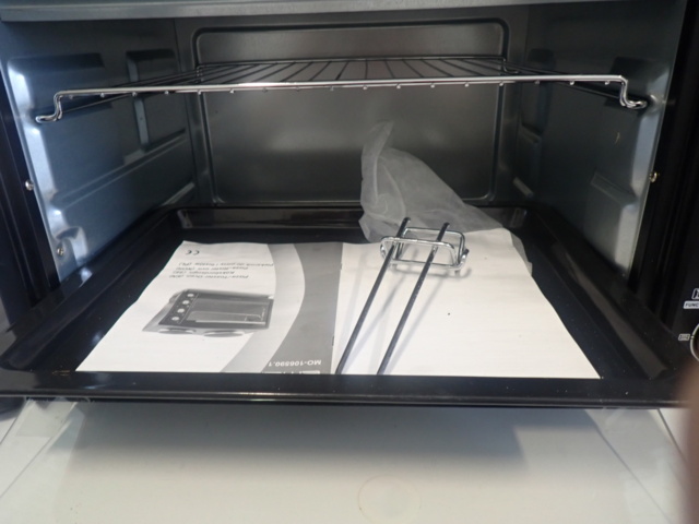 1081922-3 Mini oven/stove