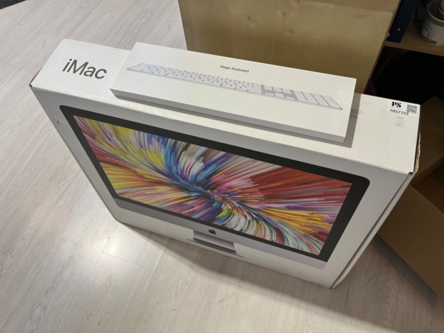 1057122-1 Apple iMac 27" (A2115) incl. Magic Keyboard