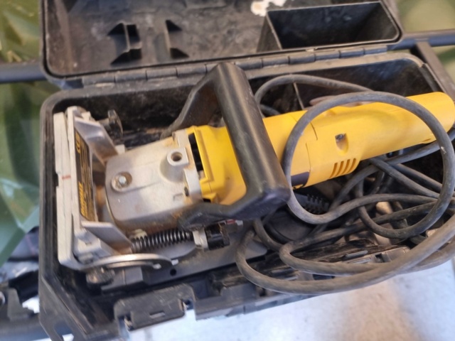 992114-1 Flap cutter Dewalt dw682-qs