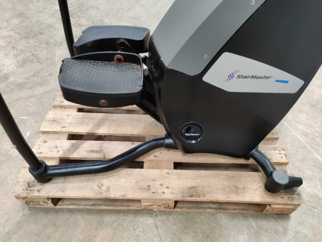 1082473-10 StairMaster StairMaster - Defective