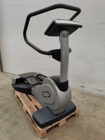 1082480-8 TechnoGym Cardio Wave