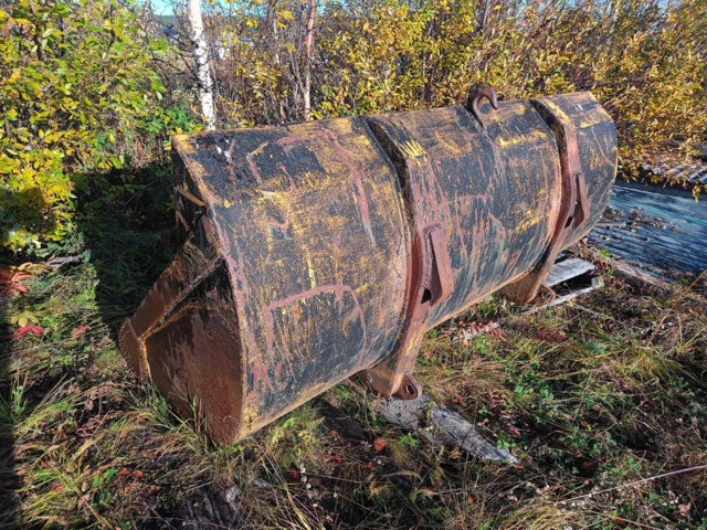 929340-84 Back loader Volvo LM 840