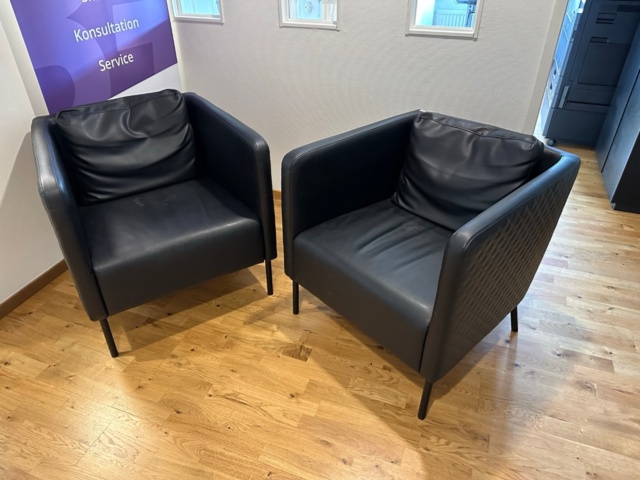 992058-1 4 st fåtöljer Ekerö Ikea och soffbord 45x45x55