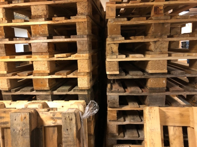 1063845-3 54 EU pallets + 6 disposable pallets