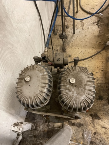 1060236-6 Whispair compressor with hose reel