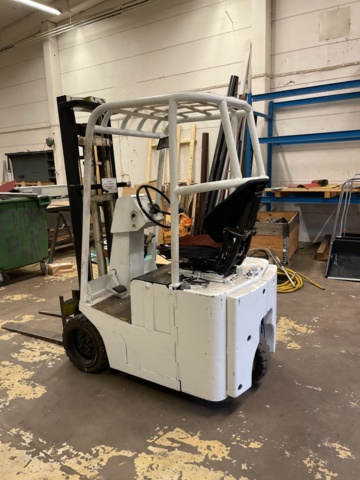 1060223-3 Truck Clark TW25