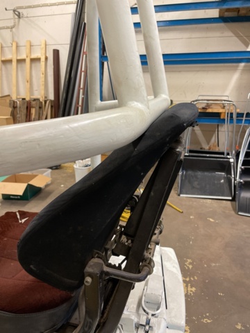 1060223-12 Truck Clark TW25