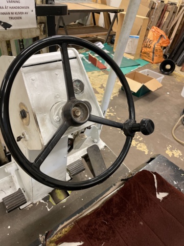 1060223-13 Truck Clark TW25