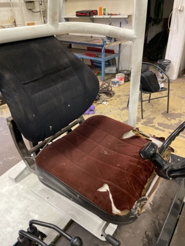 1060223-17 Truck Clark TW25