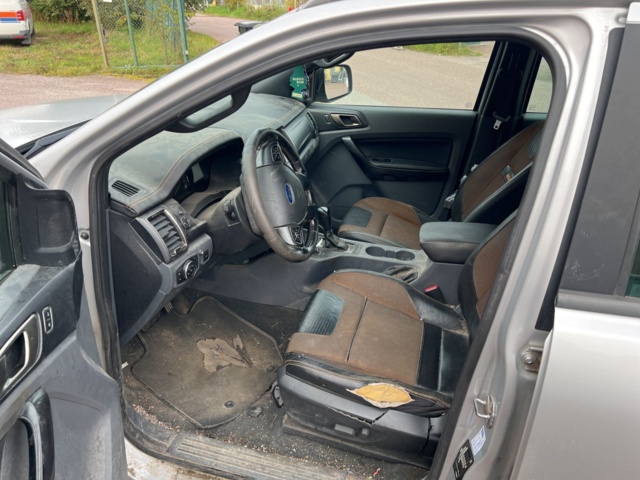 897519-11 Ford Ranger Double cab 3.2 TDCi 4x4 - 2016