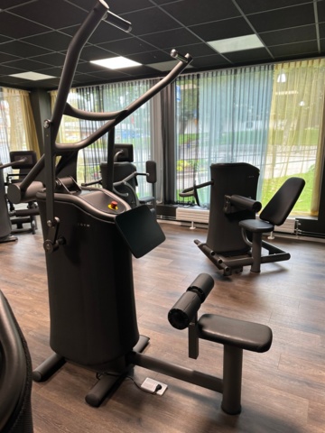 1049365-7 eGym 8 VISION strength units 8 pcs