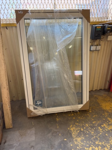 1049608-1 SP Window, ROTATE F1 10-15