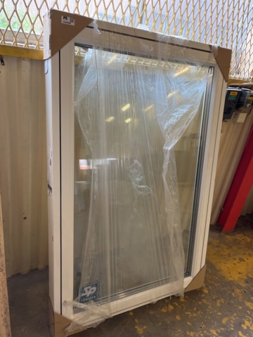 1049608-3 SP Window, ROTATE F1 10-15