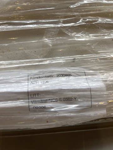 1049613-9 Stool, various windows