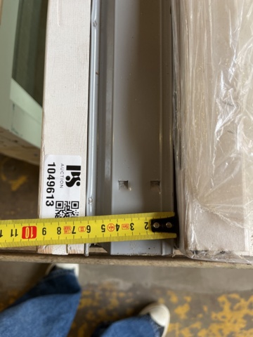 1049613-13 Stool, various windows