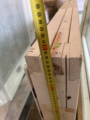 1049613-18 Stool, various windows