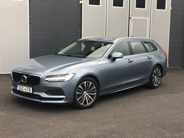 1083980-1 Volvo V90 D4 - 2020