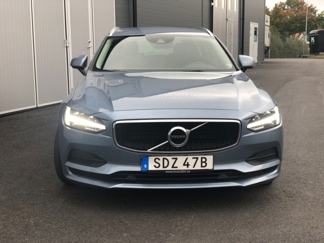 1083980-4 Volvo V90 D4 - 2020