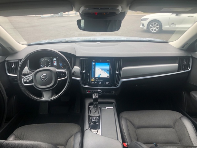 1083980-13 Volvo V90 D4 - 2020