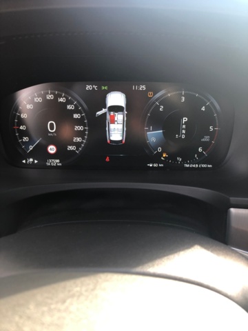 1083980-18 Volvo V90 D4 - 2020