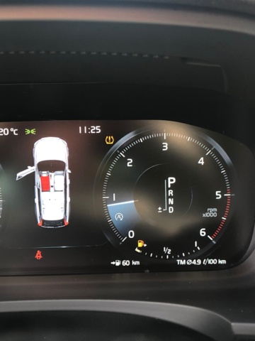 1083980-19 Volvo V90 D4 - 2020