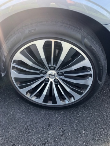 1083980-46 Volvo V90 D4 - 2020