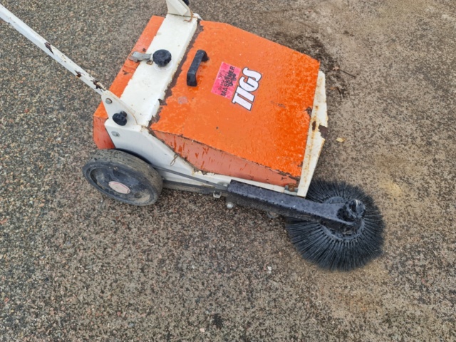 1039543-3 Various wooden farm tools