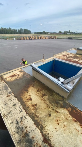 1085033-11 20-foot Container (test facility for ventilation products)