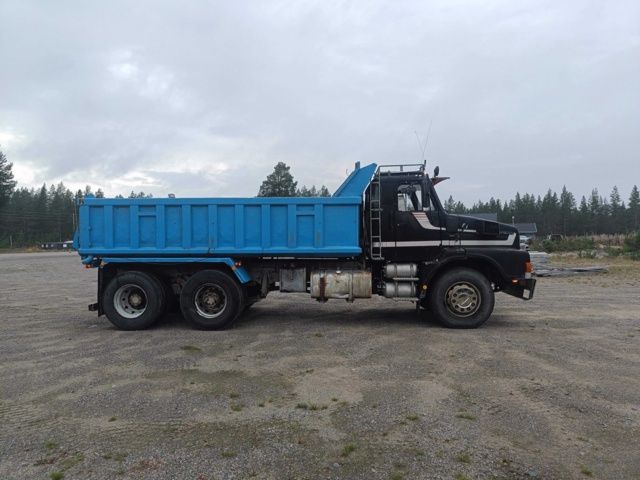 929342-7 Dump truck Volvo N10 - 1987 Repair object
