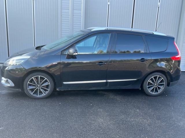 1081706-2 Renault Grand Scenic 1.5 dCi - 2013