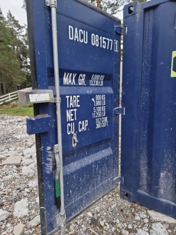 992154-3 8 foot container