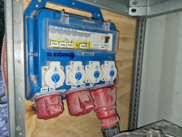 992154-6 8 foot container