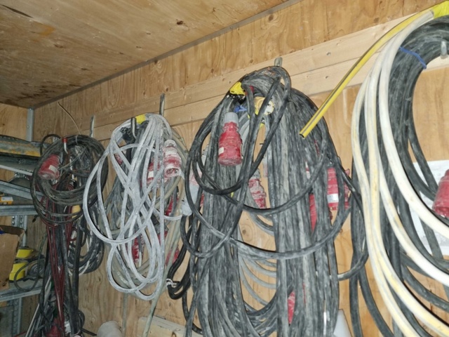 992168-19 8 foot container incl. tools, etc