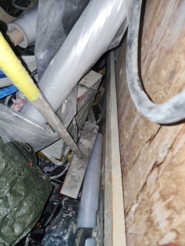 992168-26 8 foot container incl. tools, etc