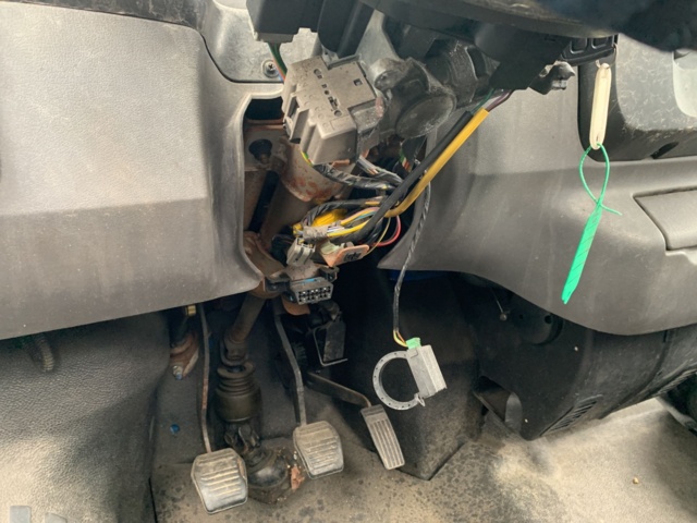 993140-12 Car transport Ford Transit T350 2.4 TDE RWD -2002 (repair object)