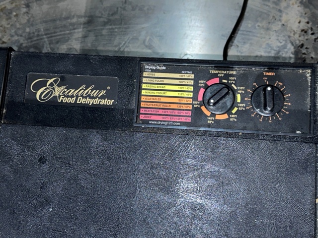 1085417-3 Excalibur torkugn med 9 hyllplan