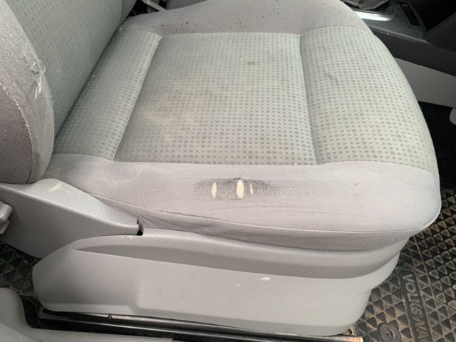 993152-32 Volkswagen Caddy Life 1.9 TDI - 2008