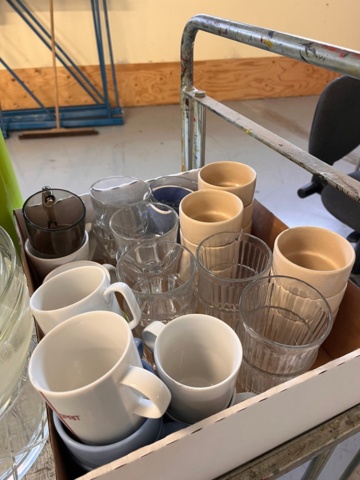 1101747-4 Various mixed kitchen utensils