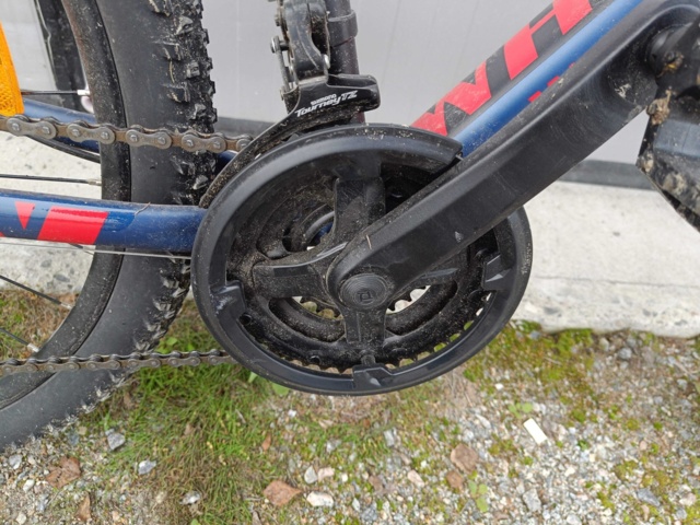 929351-19 Men's bike White Trainer