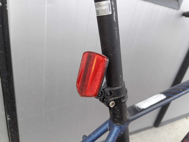 929351-24 Men's bike White Trainer